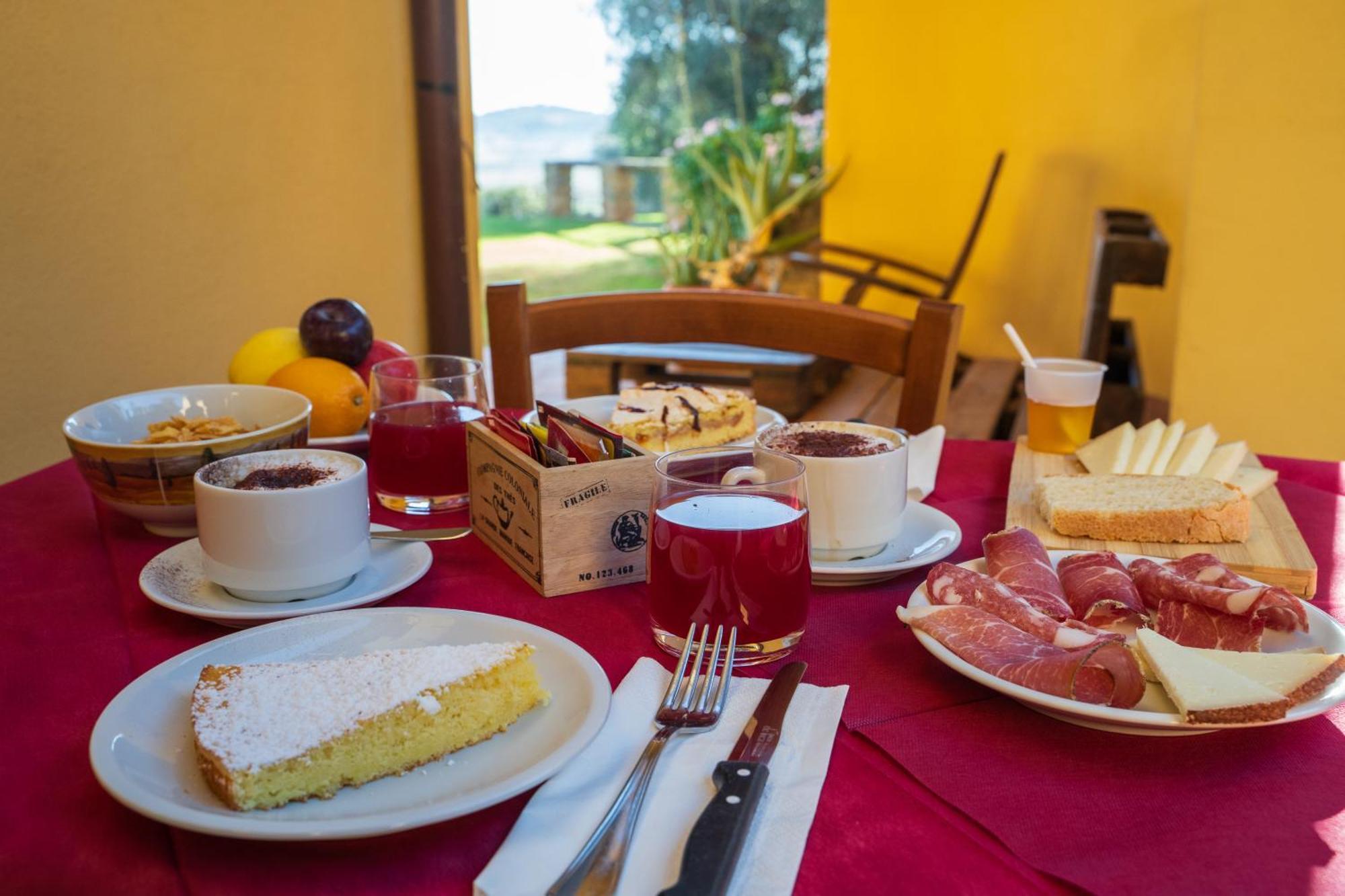 Agriturismo Buratta Фонтебланда Экстерьер фото