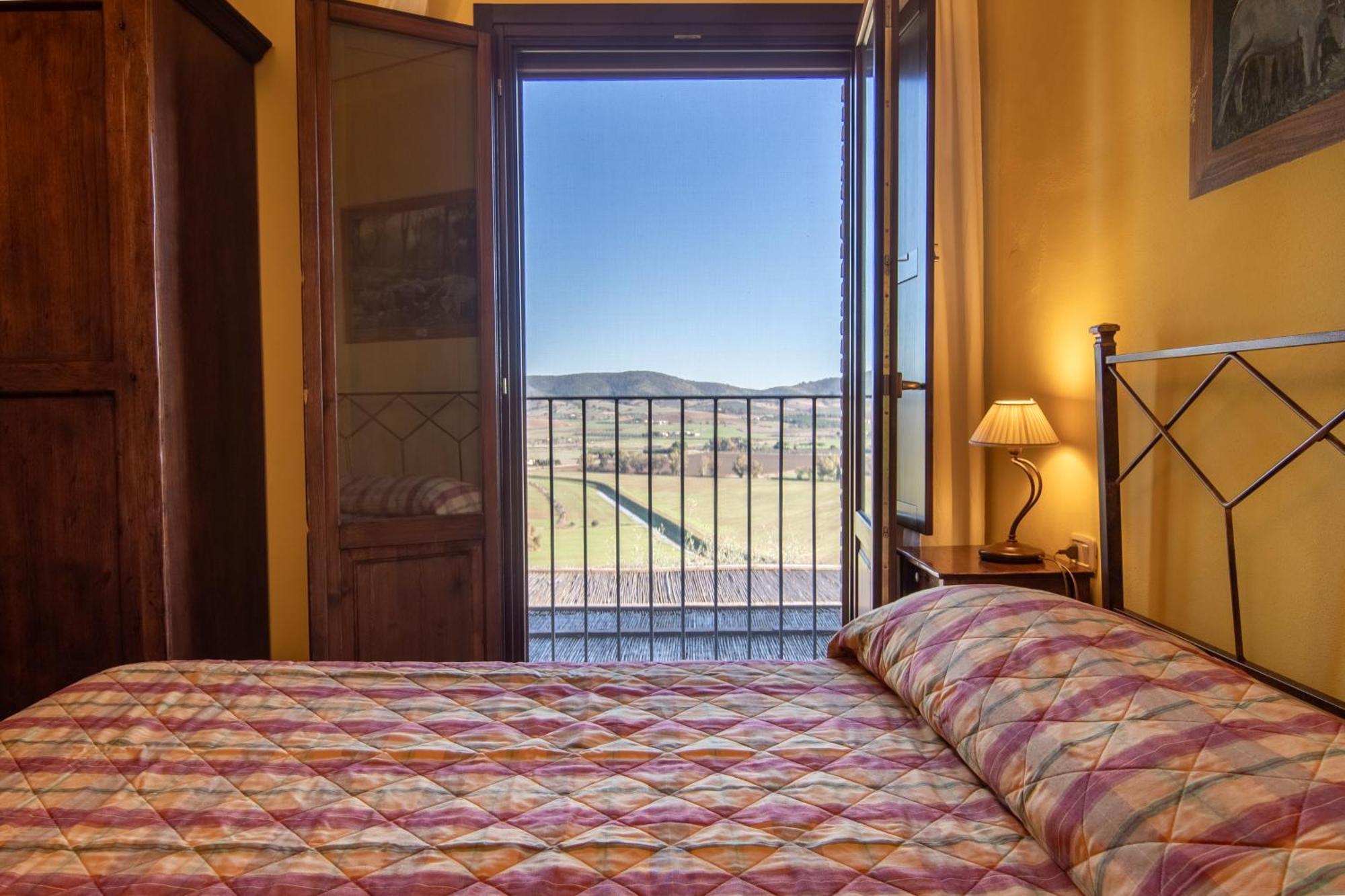 Agriturismo Buratta Фонтебланда Экстерьер фото